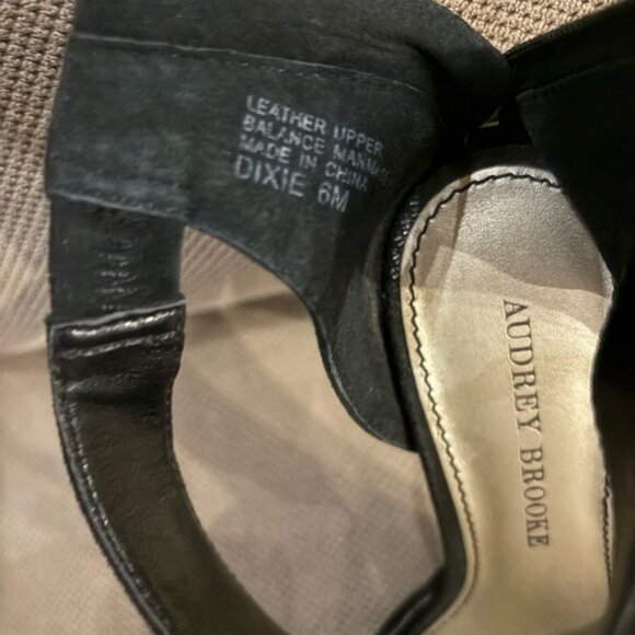 👛 (ANY 2/$25 AUDREY BROOKE Dixie Black Suede 3.75” Heels with T-Top Design, 6 - Picture 4 of 4